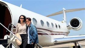 衛斯理帶老婆朱芯儀搭私人飛機（圖／翻攝Threads@衛斯理）