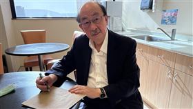 民進黨團總召柯建銘昨（15）天南下高雄想探視陳菊，但沒見到。（圖／翻攝自柯建銘臉書）