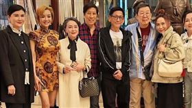 曾志偉13日舉辦72歲生日慈善素宴，葉子楣（左3）難得現身成為全場焦點。（圖／翻攝自IG）