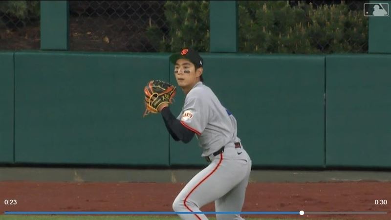 李政厚雷射肩　中外野接殺傳二壘製造雙殺