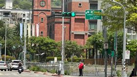 紅綠燈,馬路（圖／記者李育道攝影）