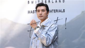 賀軍翔消失半年首露面：沒工作就吃老本