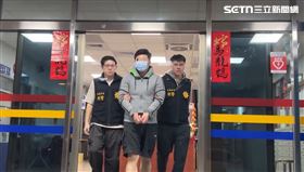 ▲香港籍陳男行李箱夾帶15公斤K他命欲飛往澳門遭逮。（圖／翻攝畫面）