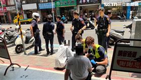 雙方家長與孩子爆發肢體衝突，4人均被警方依法送辦。（圖／翻攝畫面）