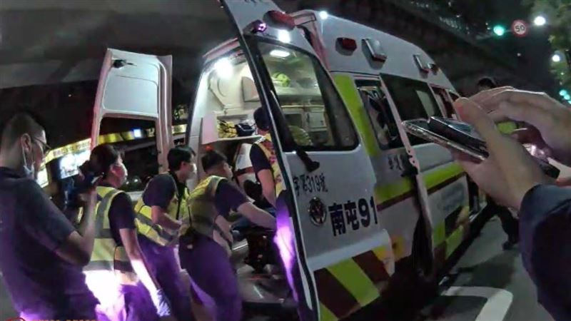 患者昏倒示意圖。(圖／翻攝畫面)