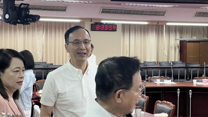 盧、侯友宜未到北檢　朱立倫籲勿見縫插針