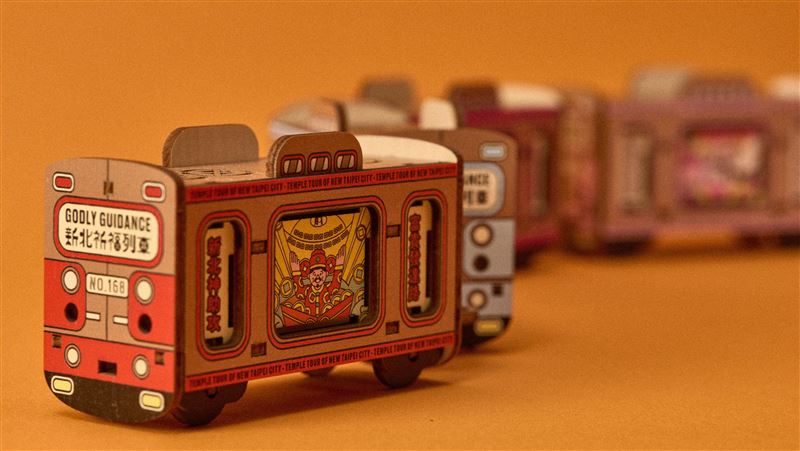 開箱限量新北祈福列車10條路線專屬車廂！