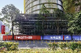 台中新光三越啟動善後作業  等待重聚