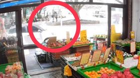 ▲桃園警察分局中路派出所與民眾合作設局查緝。（圖／讀者提供）