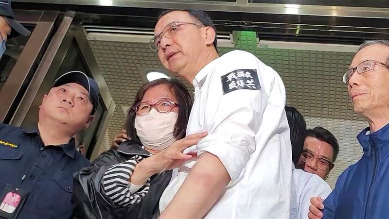 黃呂錦茹無保請回　朱立倫發聲力挺