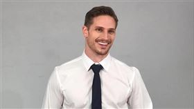 賀少俠是德國籍藝人。（圖／翻攝自臉書）