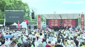 ▲凱道反共大遊行開始前現場聚集民眾。（圖／翻攝畫面）