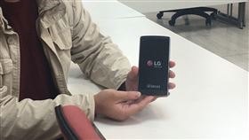 LG手機V10過保就死當！市議員許淑華開記者會呼籲「拒買」
盧冠妃攝