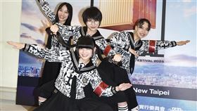 ▲新學校領袖成員合體成機車。（圖／記者趙于瑩攝影）