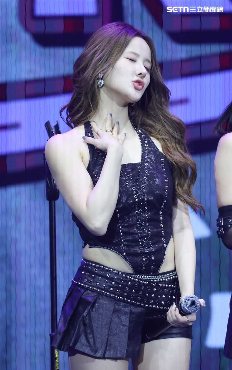 韓國女團KISS OF LIFE台北國際會議中心開唱。（圖／記者鄭孟晃攝影）