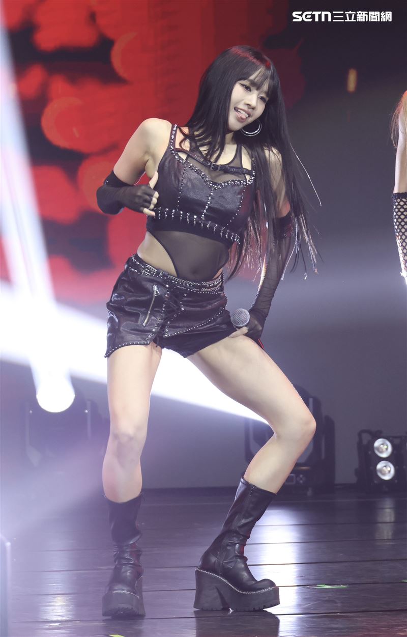 韓國女團KISS OF LIFE台北國際會議中心開唱。（圖／記者鄭孟晃攝影）