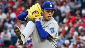 ▲佐佐木朗希首度6局優質先發，但牛棚放火無緣美職首勝。（圖／翻攝自道奇X）