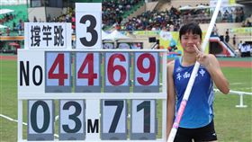 ▲雲林縣斗南高中林語萱在全中運國女組田徑撐竿跳高決賽跳出3公尺71，打破高懸10年的大會紀錄。（圖／114年全中運執委會提供） 