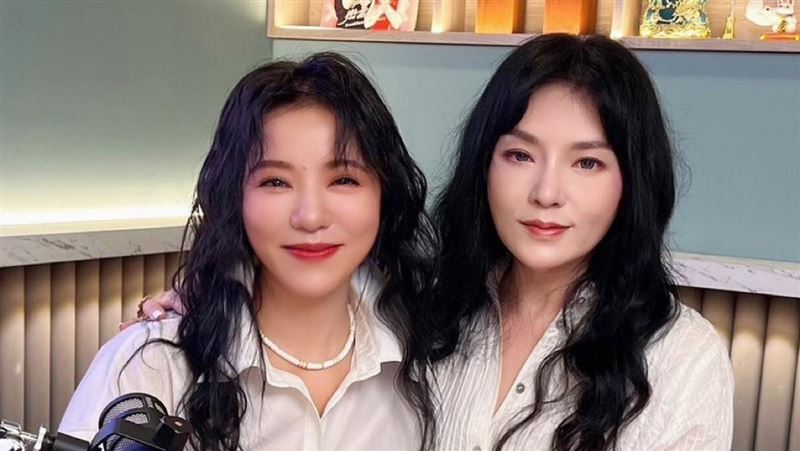 失散姐妹合體　丁噹唐綺陽同框曝驚人巧合