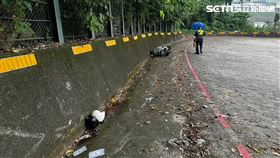 ▲車禍,自撞,死亡,泰安車站,恐怖陡坡,奪命,后里,永興路。（圖／翻攝畫面）