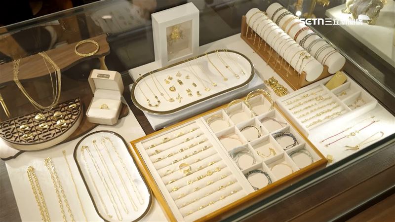 川普關稅戰全球經濟堪憂，黃金價格本日創新高。（圖／資料照）