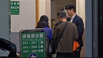 家寧爸媽妹交保拖過夜！3人躲廁所10分鐘