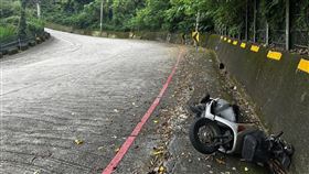 ▲車禍,自撞,死亡,泰安車站,恐怖陡坡,奪命,后里,永興路。（圖／翻攝畫面）