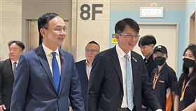 ▲朱立倫黃國昌在野高峰會兩人進場。（圖／記者蘇晏男攝影）