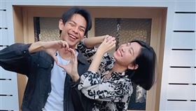 孫綻（左）與米可白因在社群上放閃被抓包戀情。（圖／翻攝自米可白IG）