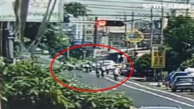 ▲康橋,成年禮,單車,環島,車禍,重傷,彰化,逆向。（圖／翻攝畫面）