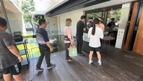 食安事件,食物中毒,碳佐麻里,美術館旗艦店,復業,排隊