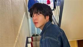 張根碩證實罹患躁鬱症，並透露康復過程。（圖／翻攝自IG）