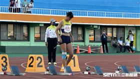 ▲桃園高中梁雅晴獲得重賽機會，最後以14秒71順利完賽。（圖／記者蔡厚瑄攝影）