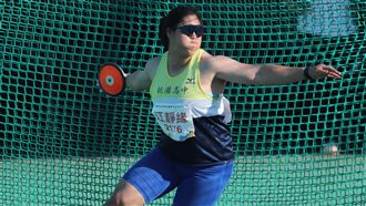 鐵餅練不到5次　江靜緣海放對手再破全國