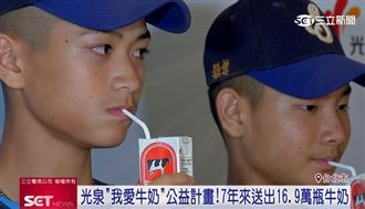 曾豪駒、陳冠宇加入公益計畫　與孩子互動