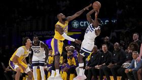 ▲洛杉磯湖人在季後賽首輪系列戰第2戰以9分之差險勝明尼蘇達灰狼。（圖／美聯社／達志影像）