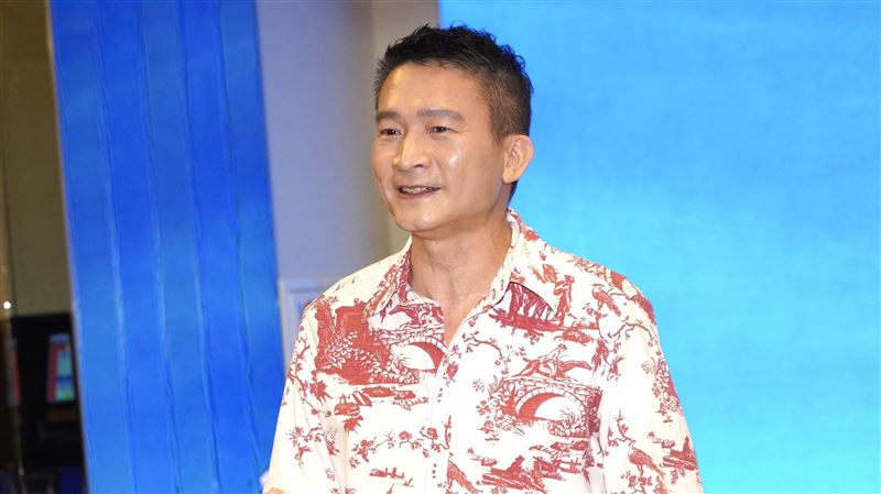 秦陽宣布《霹靂火》經典合體！她一秒答應