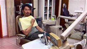 李李仁入境馬來西亞不只遭扣留2小時，還掉牙齒。（圖／翻攝自李李仁IG）