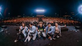 八三夭〈想見你想見你想見你〉MV突破1億觀看（圖／不搖就滾提供）