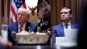 美國國防部長赫格塞斯（Pete Hegseth）、川普。　圖／翻攝自Pete Hegseth