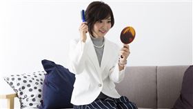 日本銷售第一染髮霜限時下殺中！「遮蓋白髮更持久，染完味道好舒服」（業配勿用）