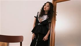 鬼鬼產後復出。（圖／翻攝自臉書）