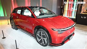 ▲Model B跨界跑格休旅。（圖／鍾釗榛攝影）