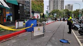 台中,勤美誠品綠園道商場,墜樓,隱形鐵窗,防護,法師,淨化(圖/CTWANT)
