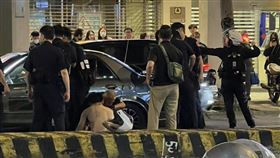 新北永和路二段傳出警匪追逐。（圖／翻攝記者爆料網）