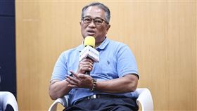 重症肌無力病友國榮曾因疾病發作、無法講話，靠錄音自救度過危機，後經生物製劑治療重啟人生。(圖／台灣肌無力症關懷協會提供)