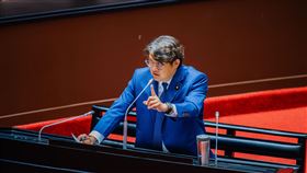 ▲黃建賓25日在立法院質詢卓榮泰。（圖／黃建賓辦公室提供） 