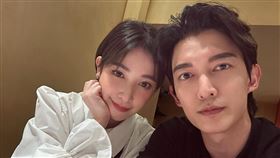 許維恩2021年與王家梁登記結婚，婚後育有1歲愛女「忒忒」。（圖／翻攝自臉書）