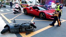車禍,法拉利,296,高雄市鹽埕區