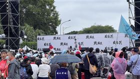 ▲國民黨召集「反綠共　戰獨裁」凱道集會，約下午1點現場。（圖／記者蘇晏男攝影）